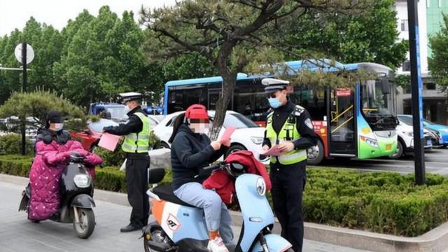 上路有“5不能”新要求别被罚了才知道m6米乐2025年2月起执行电动车(图8)